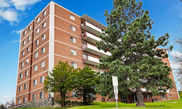 3125 Lawrence Ave Gallery Image