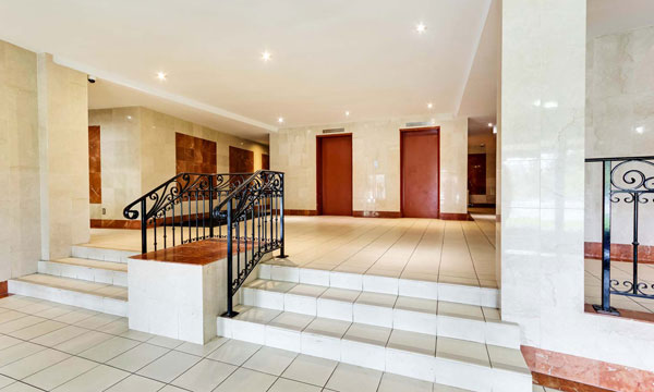 3125 Lawrence Ave Gallery Image