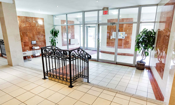 3125 Lawrence Ave Gallery Image